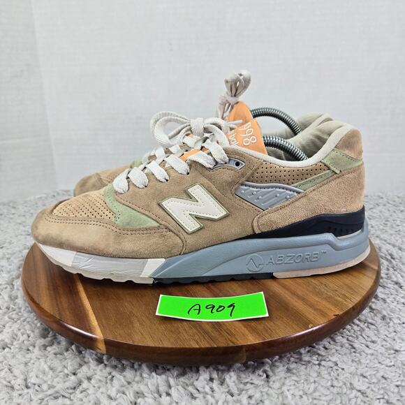 New Balance 998 Tan Mint Suede Leather Athletic Casual Daily Sneakers Mens 9 D - Picture 1 of 12